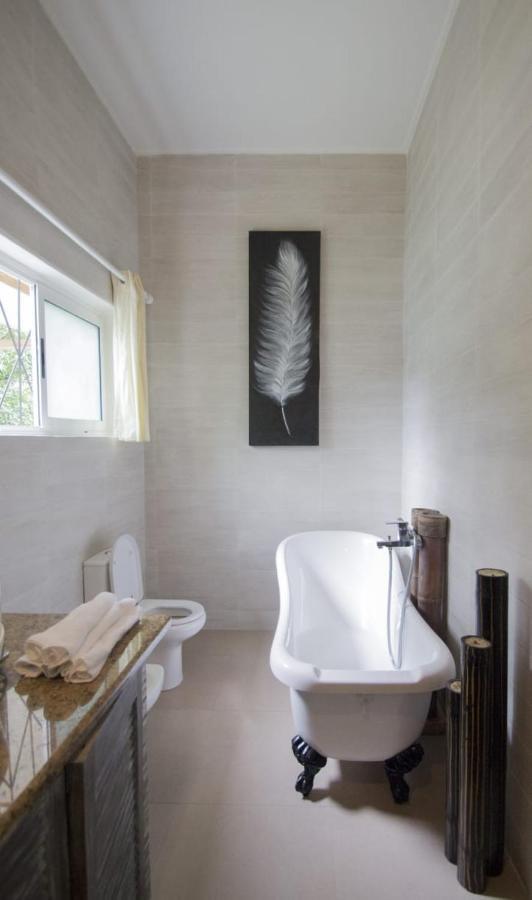 Le Comfort Anse Royale Exterior foto